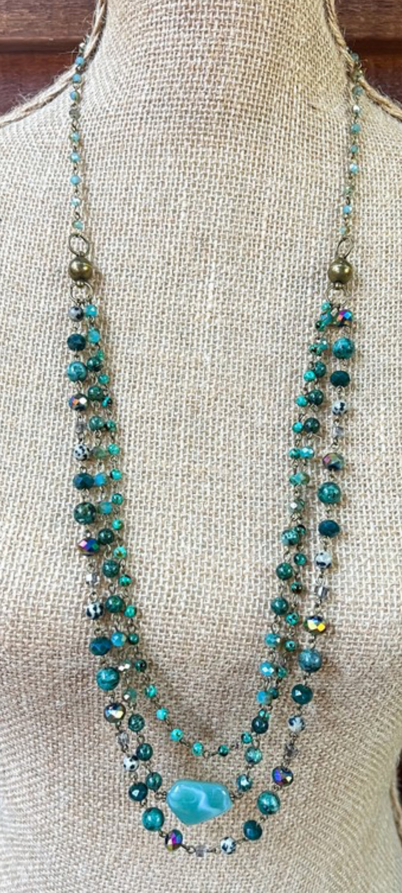 Turquoise beaded necklace