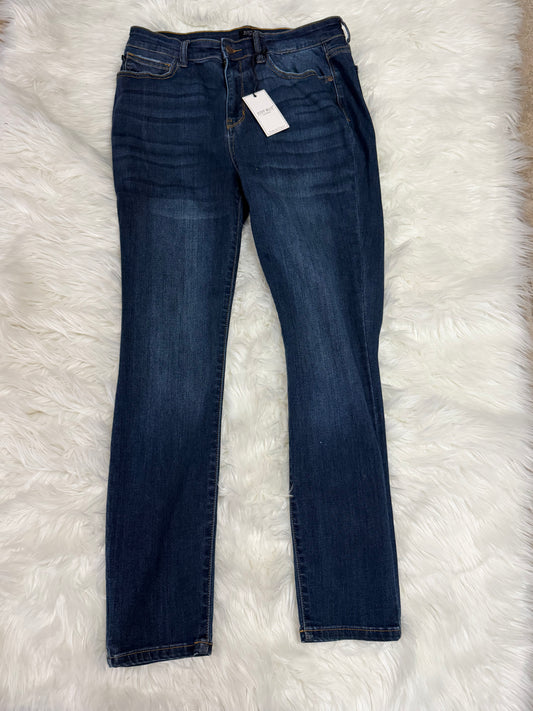Judy Blue Non-Distressed Relaxed Fit Jeans Size 13